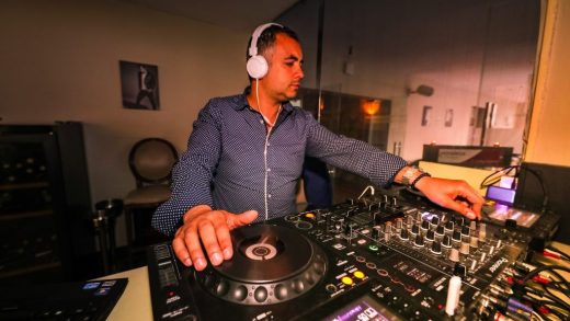 The Dos and Don'ts of Booking a DJ for Your Corporate Event